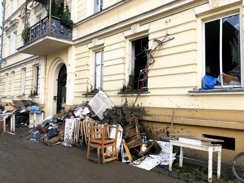 Dlaczego ważne jest, aby dokładnie osuszyć mieszkanie lub dom po zalaniu