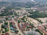 Osuszanie po podtopieniu lub powodzi – jak skutecznie pozbyć się wilgoci?